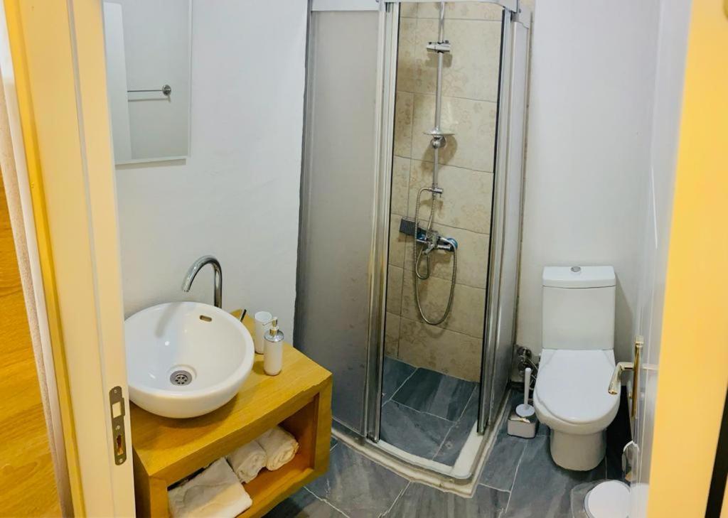1989 hotel sebat Cesme Bagian luar foto