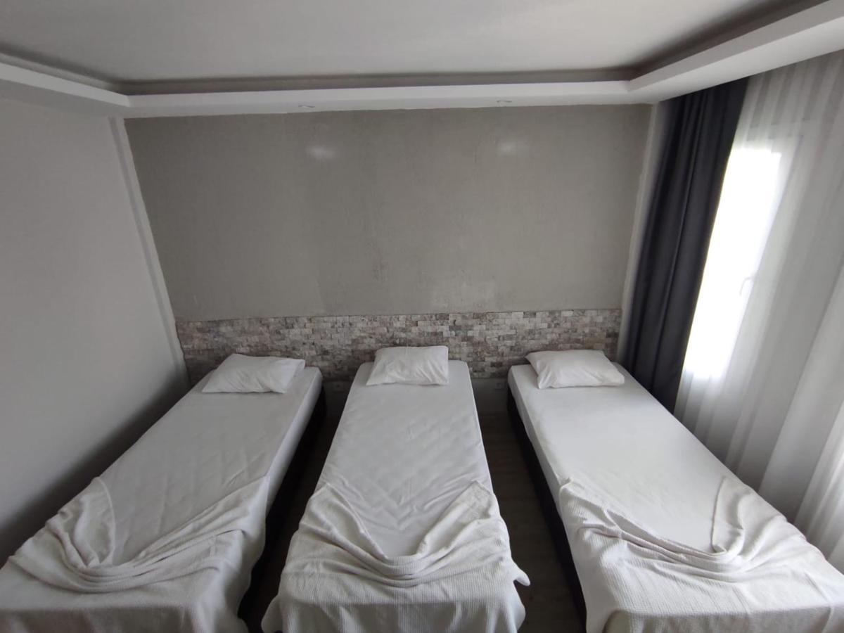1989 hotel sebat Cesme Bagian luar foto